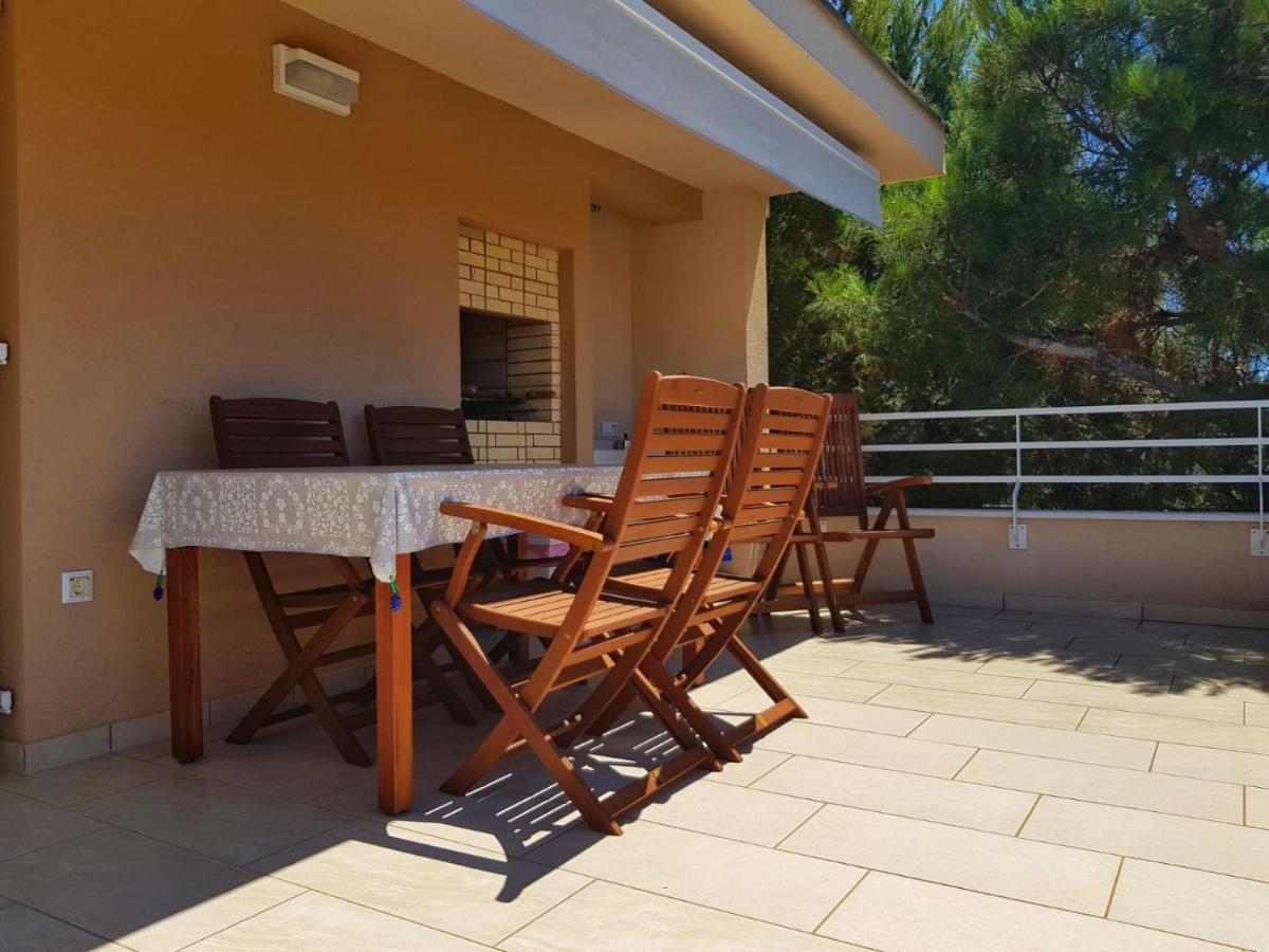 Apartmani Vrancic Mandre Buitenkant foto