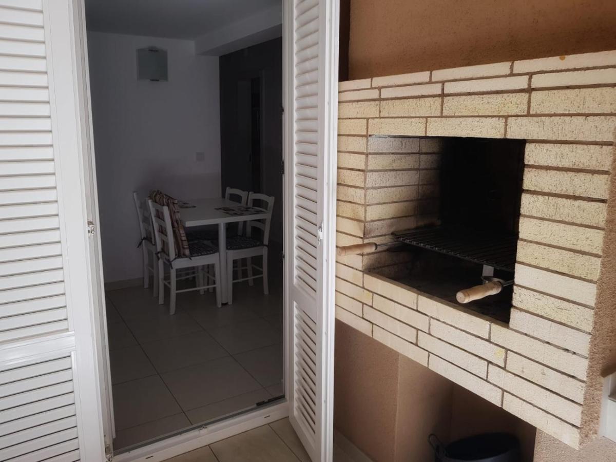 Apartmani Vrancic Mandre Buitenkant foto