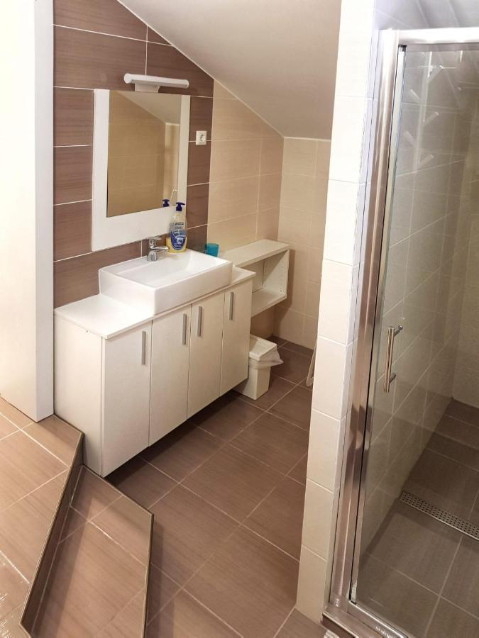 Apartmani Vrancic Mandre Buitenkant foto