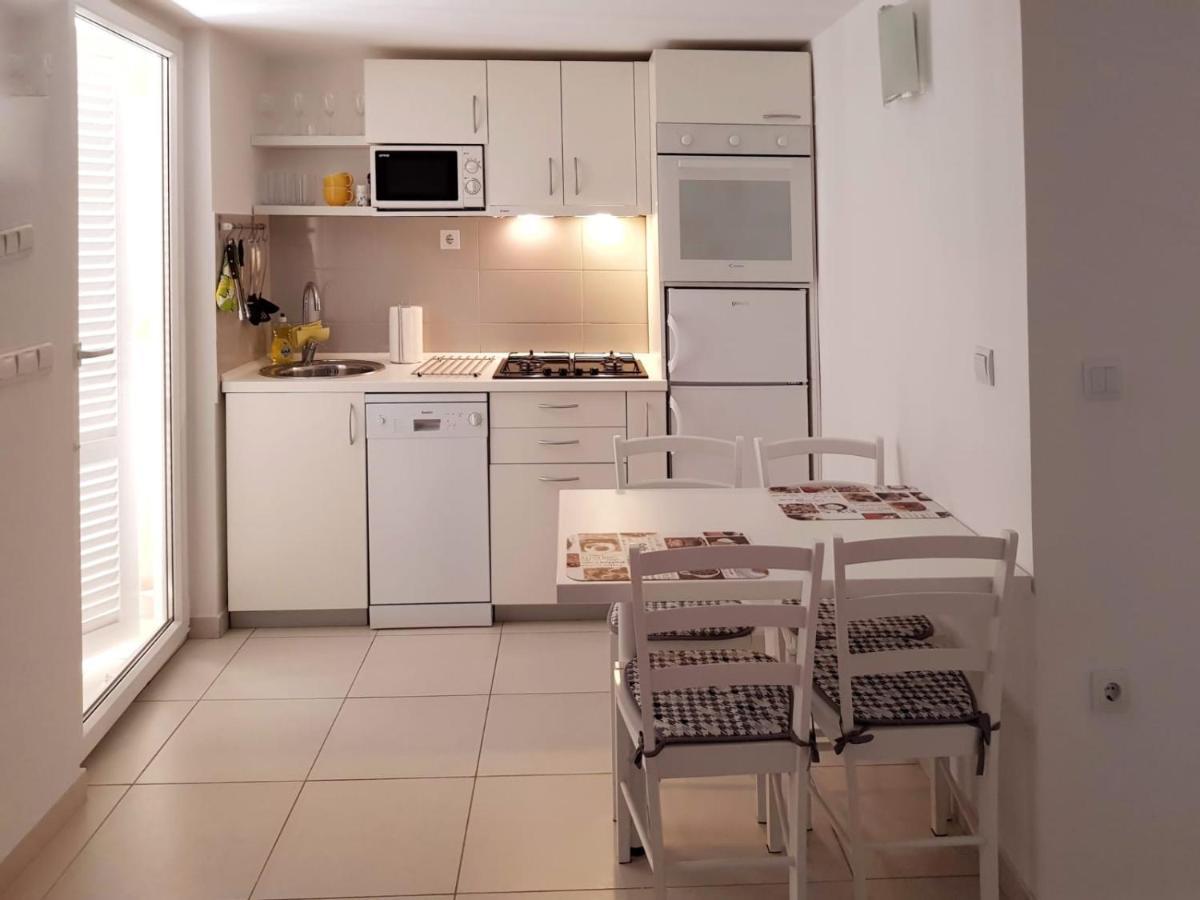 Apartmani Vrancic Mandre Buitenkant foto