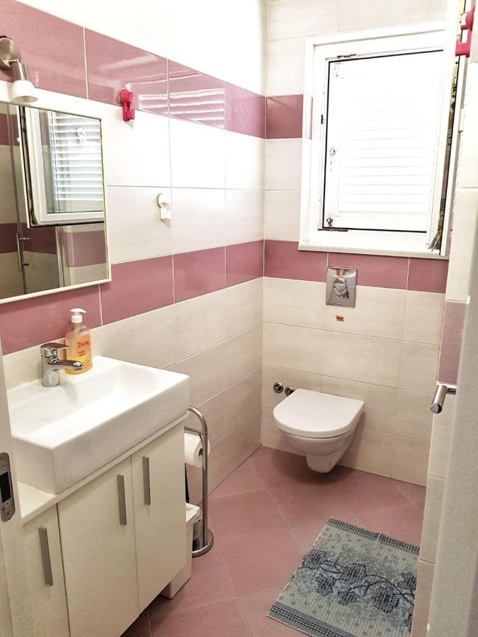 Apartmani Vrancic Mandre Buitenkant foto