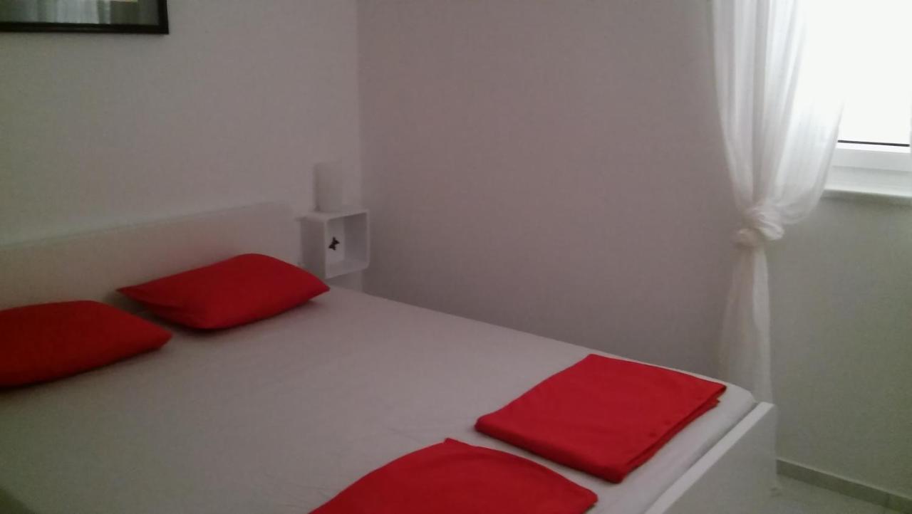 Apartmani Vrancic Mandre Buitenkant foto