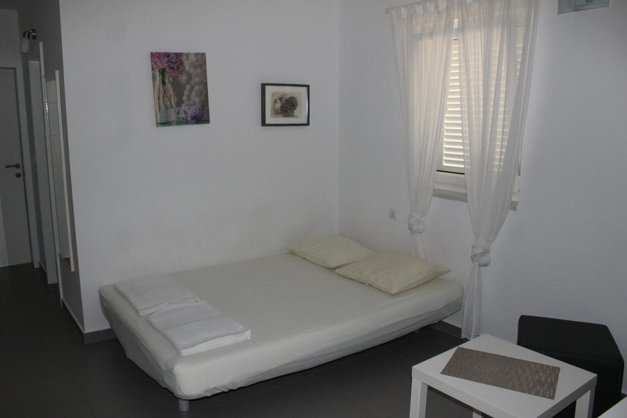 Apartmani Vrancic Mandre Buitenkant foto
